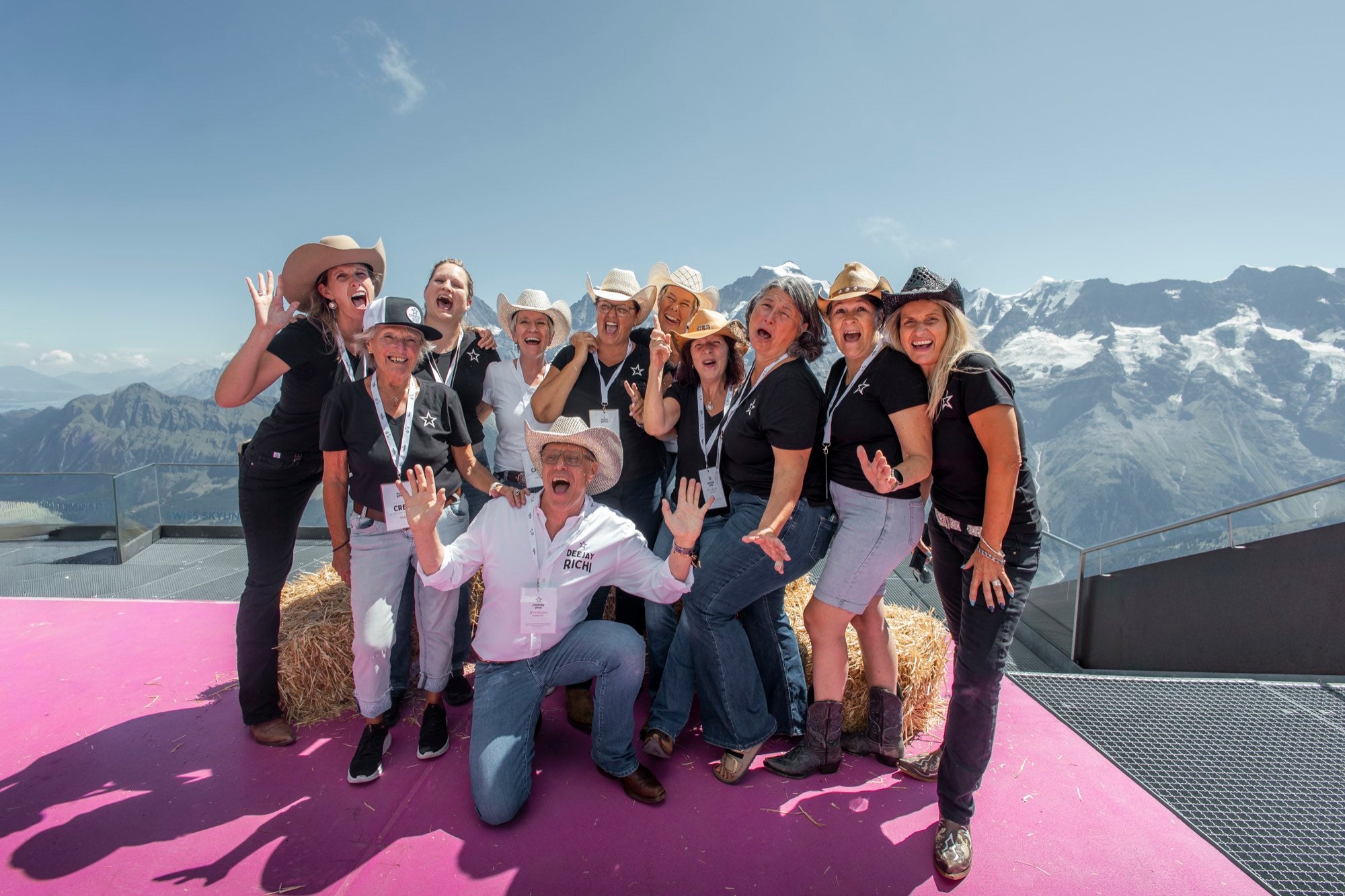 Das COUNTRY HIGH Team auf dem Skywalk